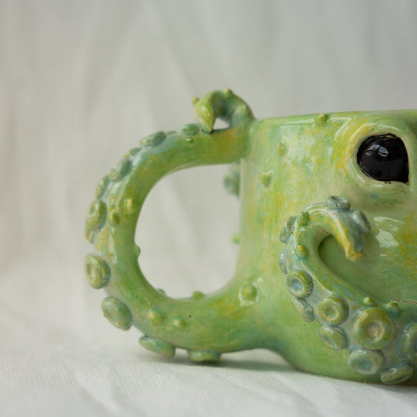 Green octopus Mug
