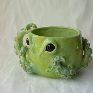Green octopus Mug