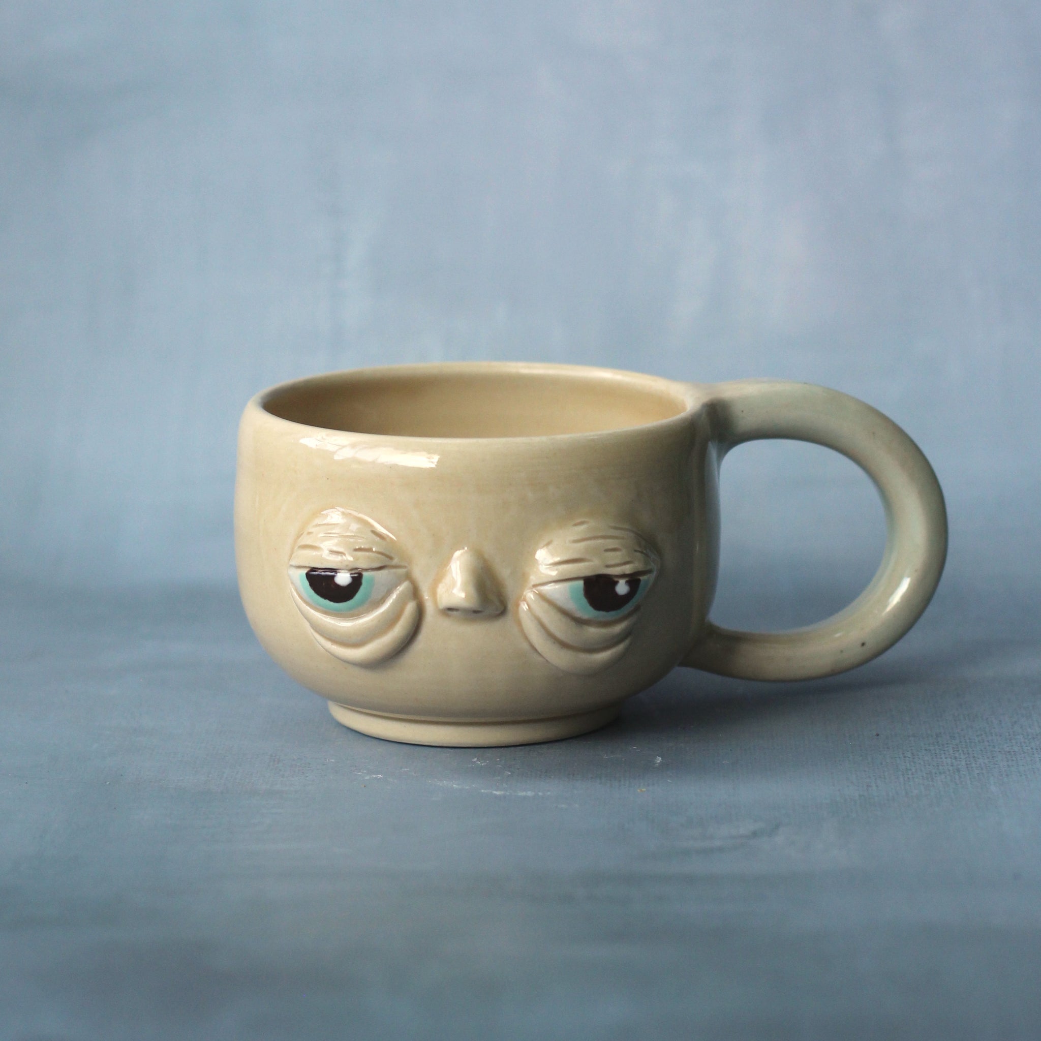 Antok Mug J